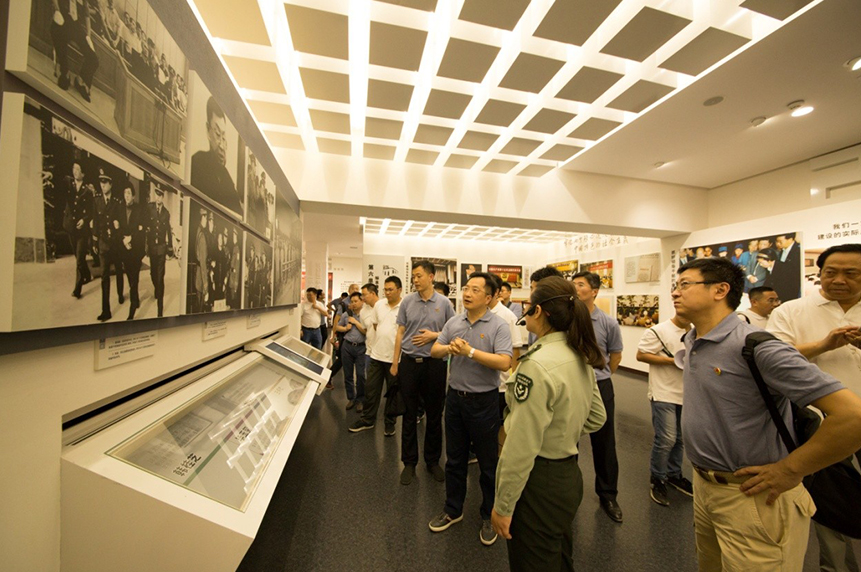 黨委成員及黨員代表赴西柏坡開(kāi)展共建活動(dòng)